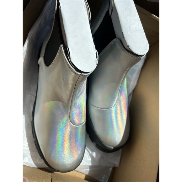 UGG - Kids' Ashton Chelsea Shine Size 5 - Picture 11 of 12